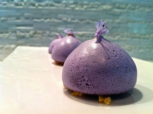 PB & J Macaron